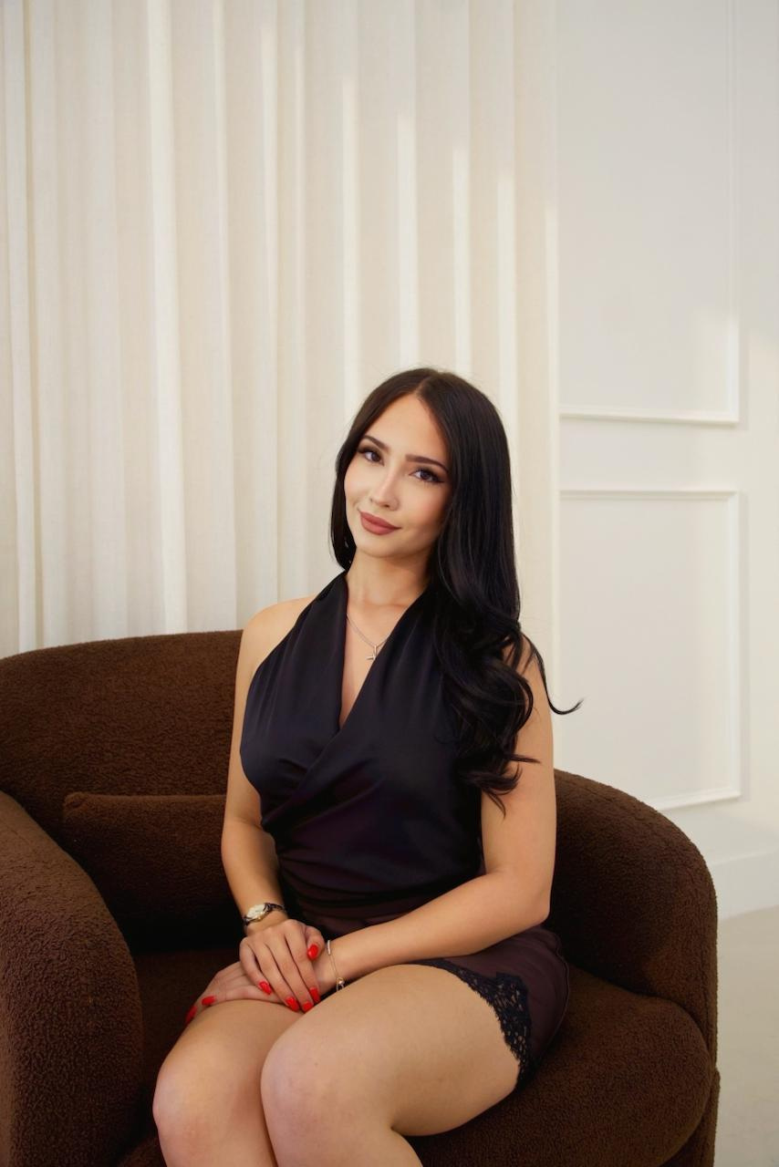 Karina Sacerio professional portrait